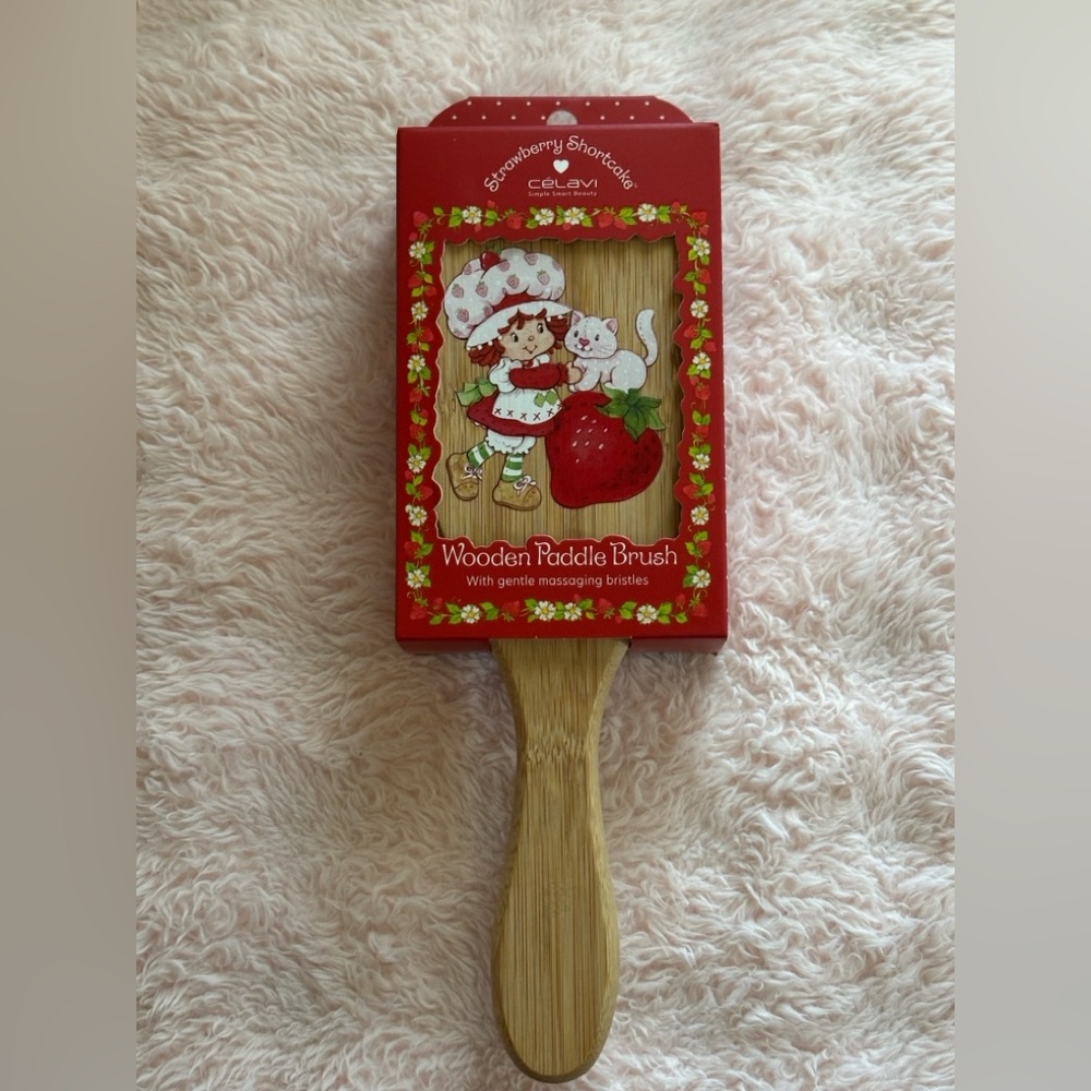 Wooden Paddle Brush - Strawberry Shortcake Design - Red
